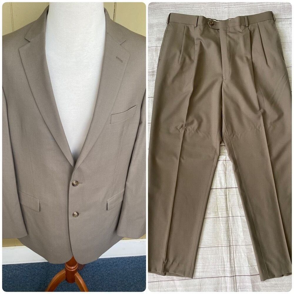 Jos A Banks men 100% wool 2 piece suit 46XL jacket 40XL pants taupe color